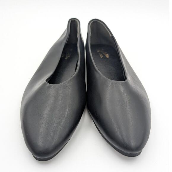 Seychelles Dreamer Pointed Toe Flat Shoes Slip-On Women's Black Size US7 EU38 - Picture 2 of 10